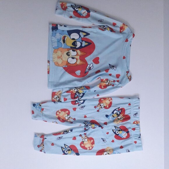 Character Bluey Toddler Unisex Valentine's Day Pajama Set, 2-Piece, Sizes 12M-5T - Picture 2 of 15